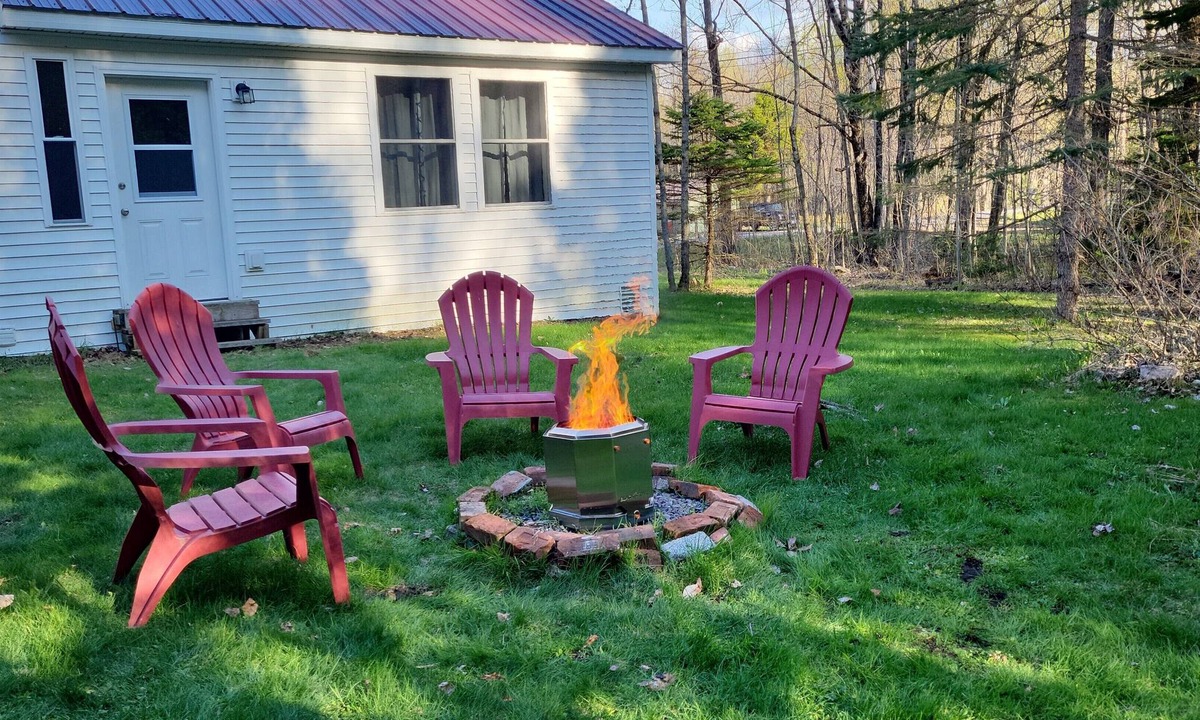 Malone House | Fire Pit & Family Fun on 20 acres @ Stargazer