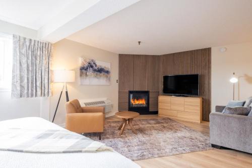 Waterville Hotel | Fireside Inn & Suites Waterville