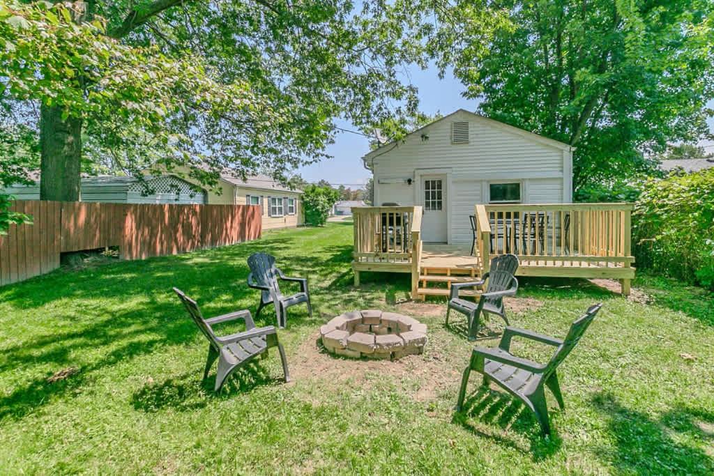Mentor Headlands House | Fisherman's Cottage 3BR Lake Erie Retreat