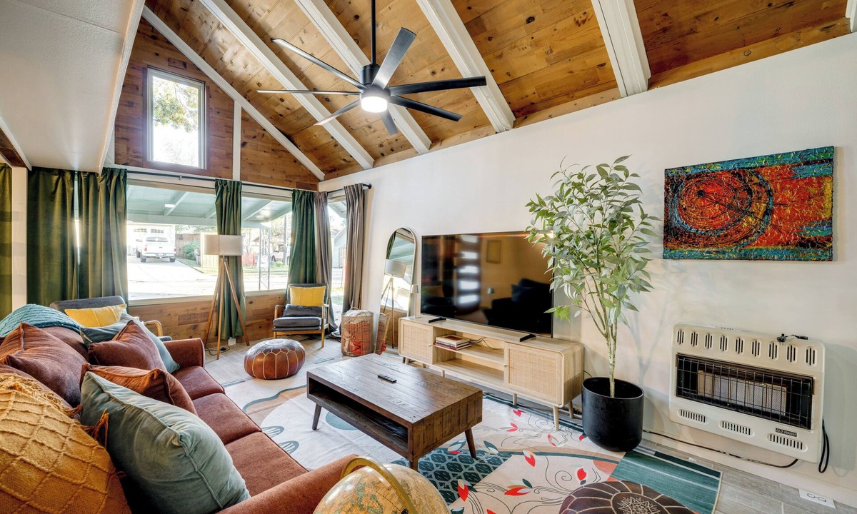 Frisco Original Donation House | Frisco A-Frame: Near PGA Frisco & The Star!