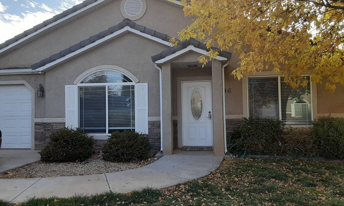 La Verkin House | Fully Furnished 2 Bed, 2 Bath in Prime Location for Zion NP