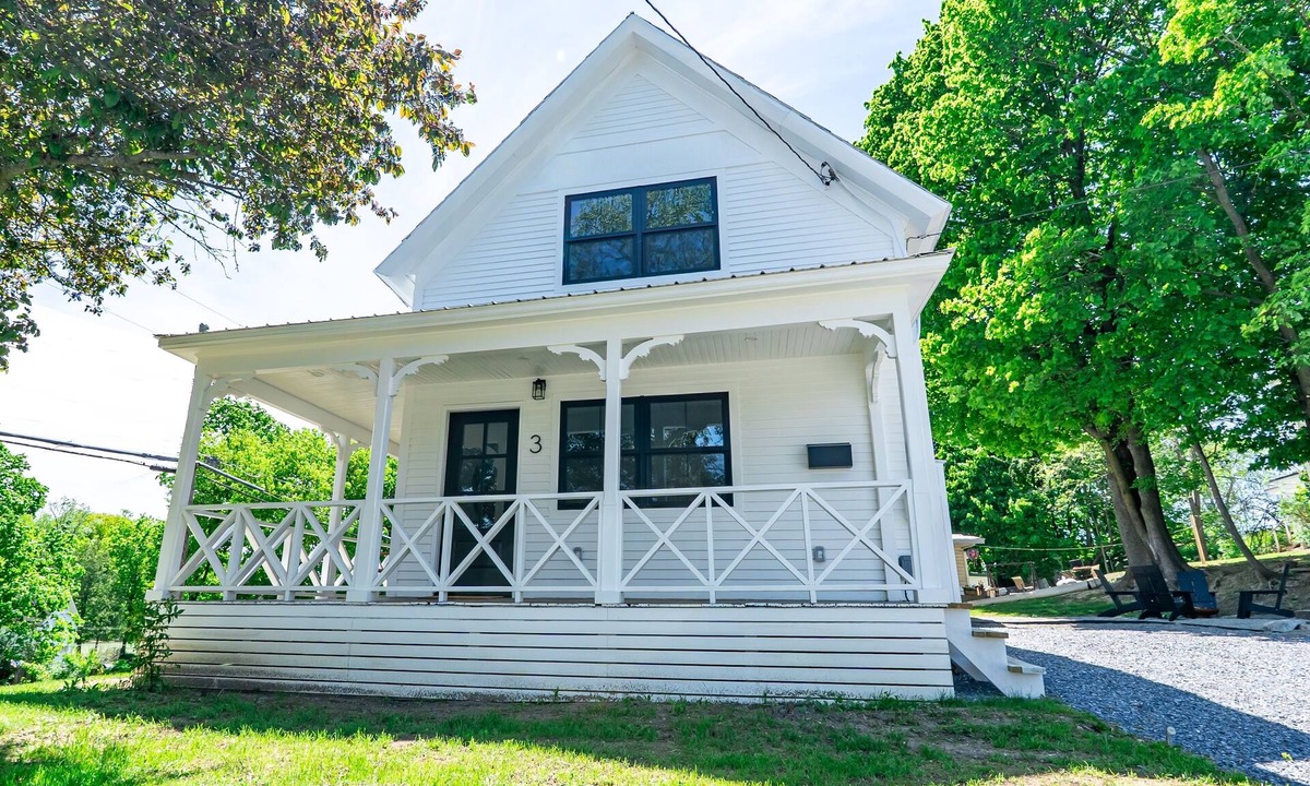 North Lake George House | Fully Renovated 2-bedroom Home in Ticonderoga Perfect for Relaxing Stays