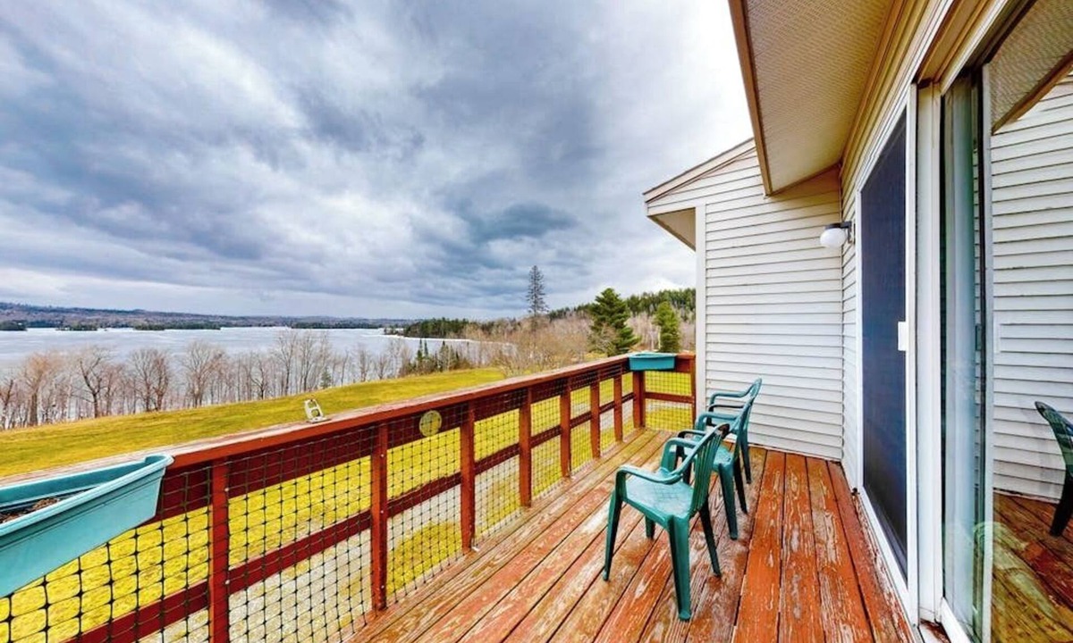 Greenville Junction House | Fun-Filled Lakehouse w/Private Balcony, Free WiFi, Private W/D - Steps to Beach