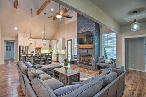Quinlan House | Game Room + Lake Tawakoni Access: Family Getaway!