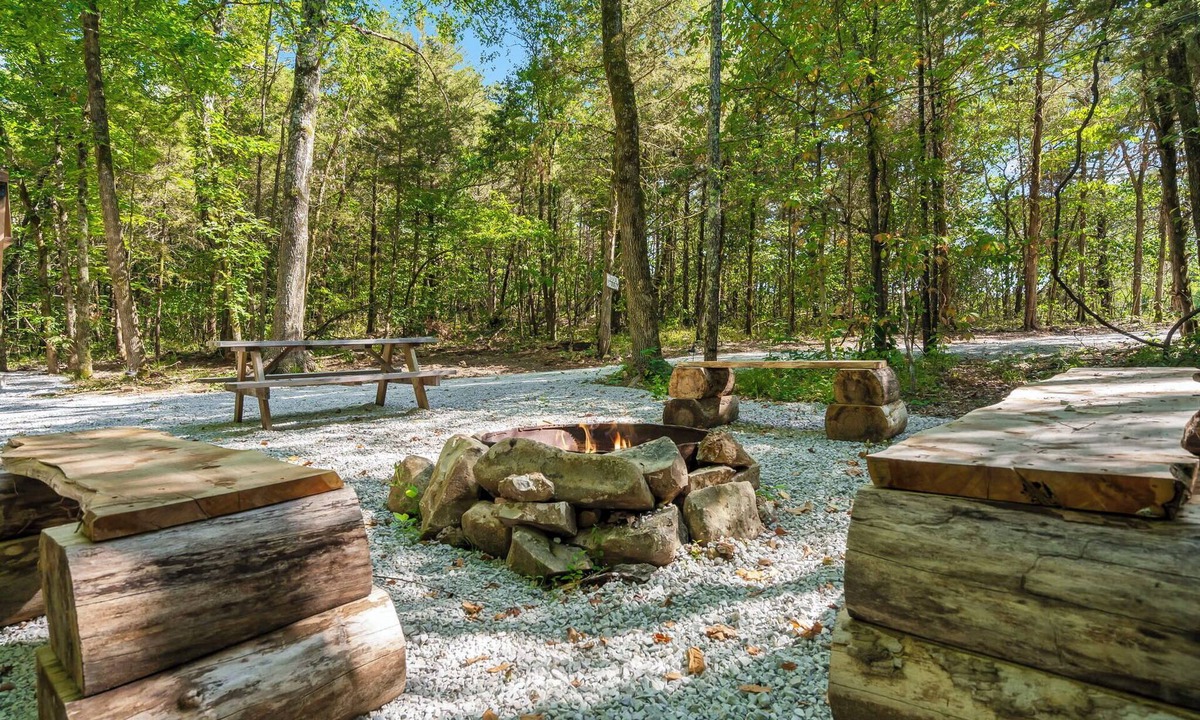 Branson Cabin | Get Your Glamp On! 2 Modern, Secluded Cabins Minutes to All Attractions