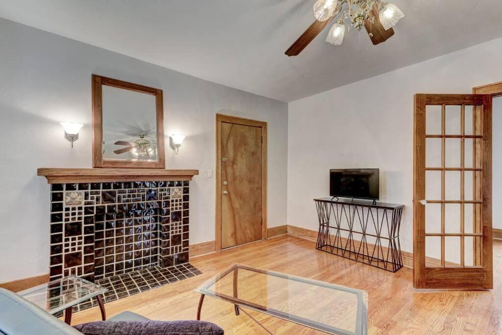 Asian District Apartment | Golden Dome Modern 1BR Near OCU-Fast Internet