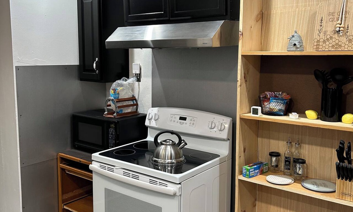 Fairborn Apartment | Gorgeous 1-bedroom apartment in quiet neighborhood.