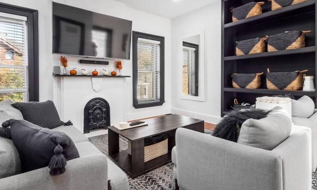 Italian Village Apartment | Gorgeous 1BR-Heart of Short North