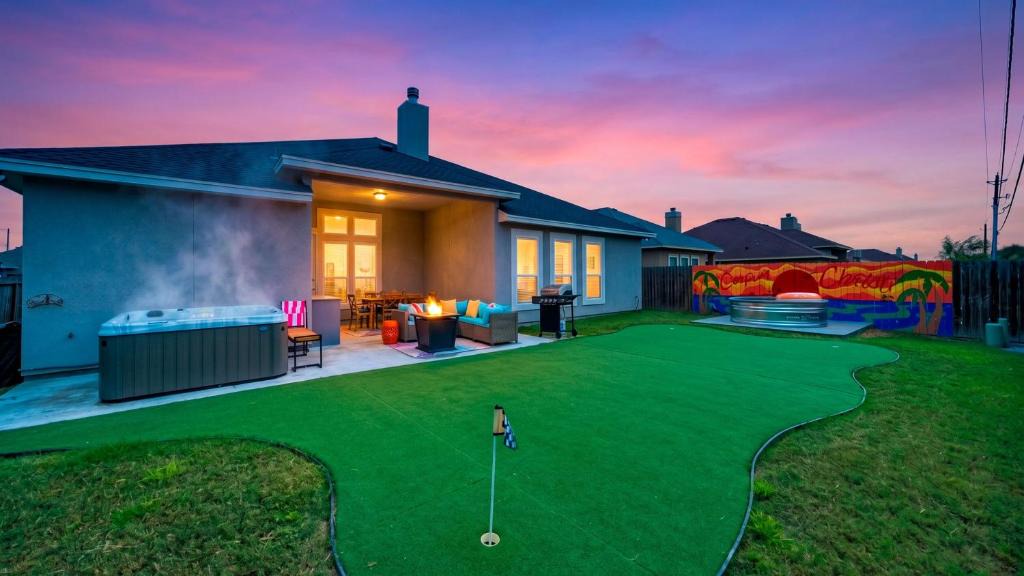 South Side House | Graford by AvantStay