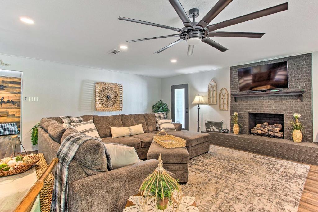 Sulphur Bluff House | 'Gran's Getaway' - Peaceful Texas Retreat