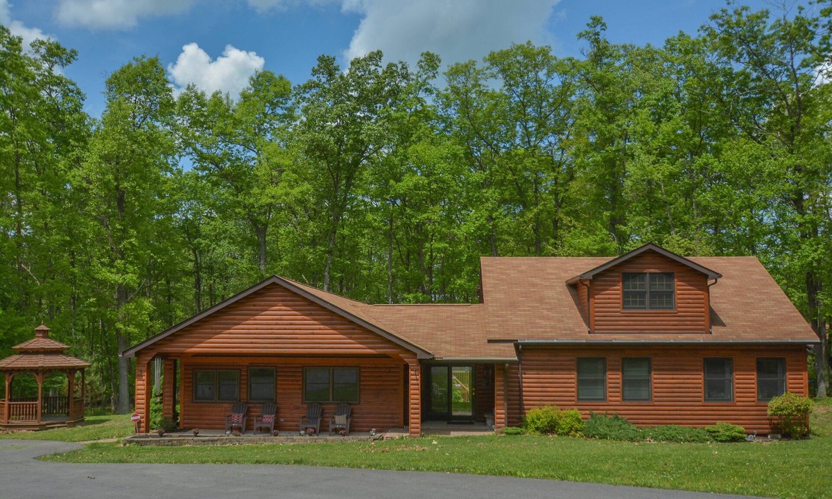 McHenry House | Grey Wolf | Near Wisp Resort, Great Outdoor Living