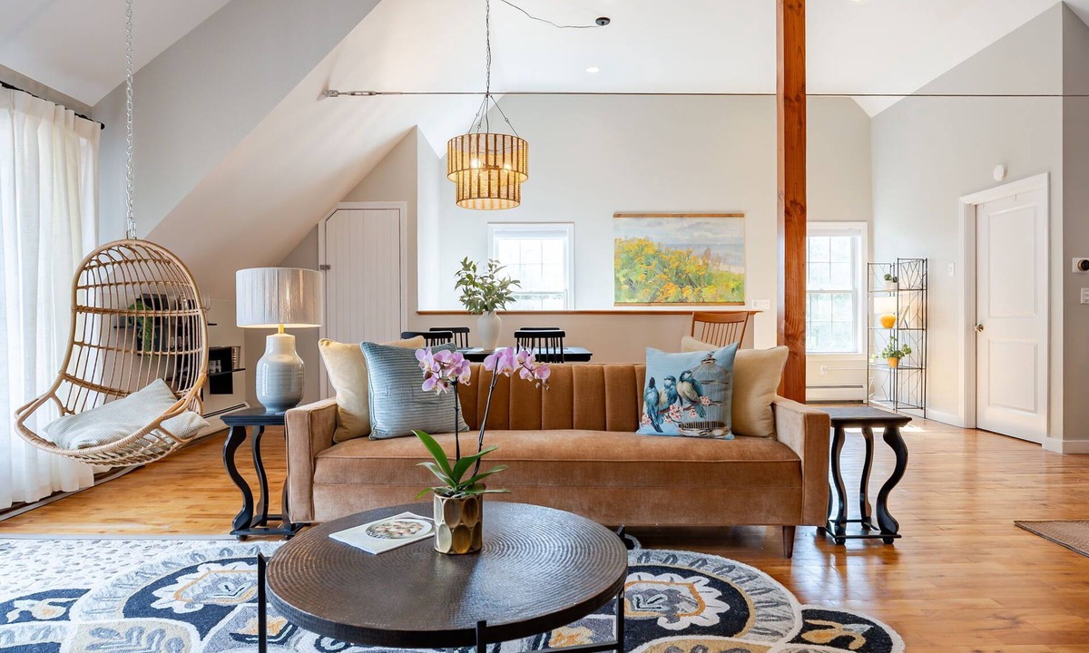 Scarborough Apartment | Guesthouse Retreat just minutes from the Beaches!