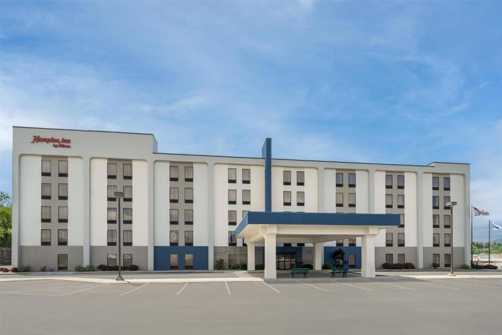 Altoona Hotel | Hampton Inn Altoona