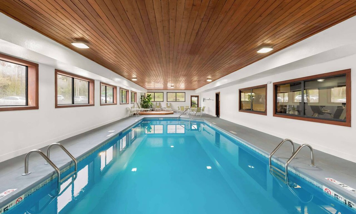 Lancaster Hotel | Hampton Inn Lancaster