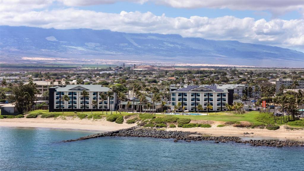 Kahului Hotel | Hampton Inn & Suites Maui North Shore