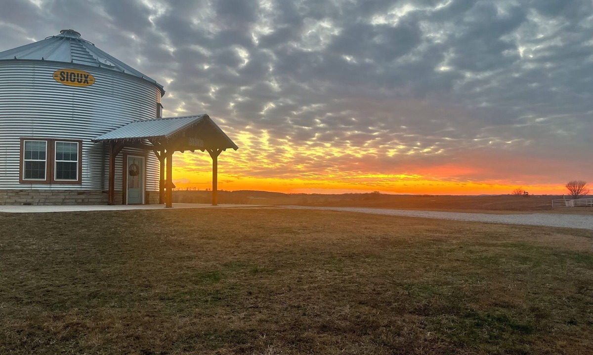 Vinita House | Harvest Hill Silo - Home on Route 66, 5 acre Fishing Pond