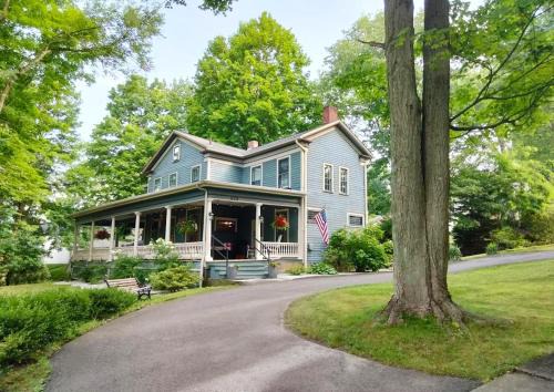 Meadville Bed & Breakfast | Highland Guesthouse