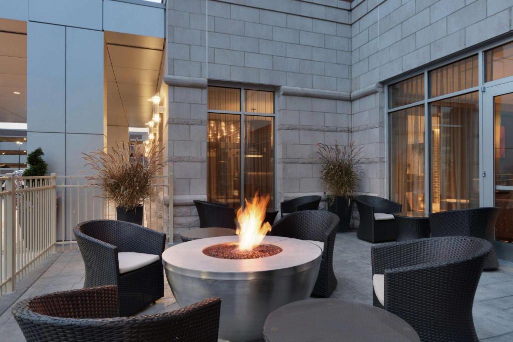 Rochester Hotel | Hilton Garden Inn Rochester - University & Medical Center