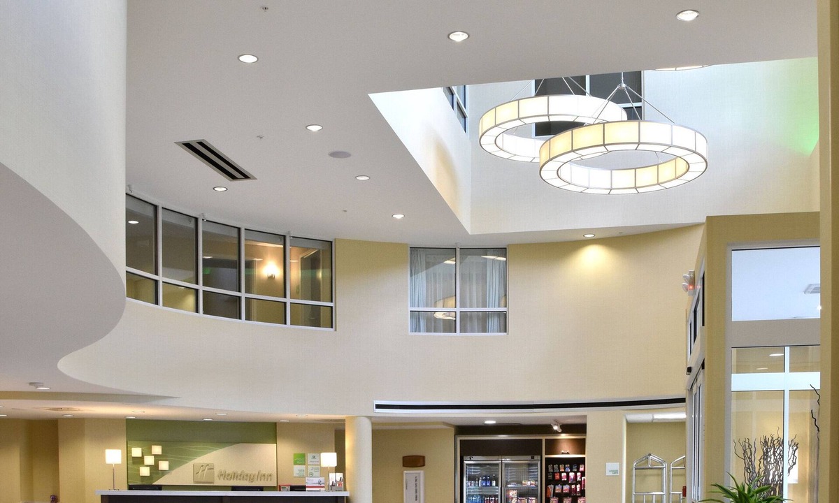 Canton Hotel | Holiday Inn Canton (Belden Village) by IHG