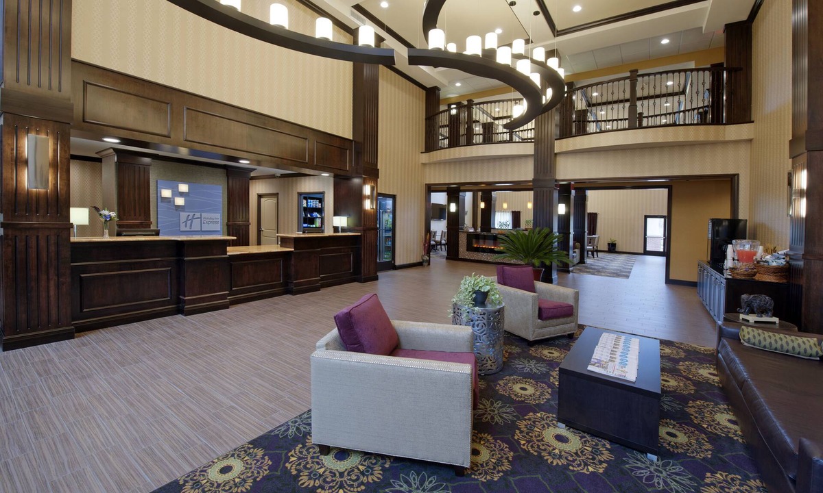 Clearfield Hotel | Holiday Inn Express Hotel & Suites Clearfield by IHG