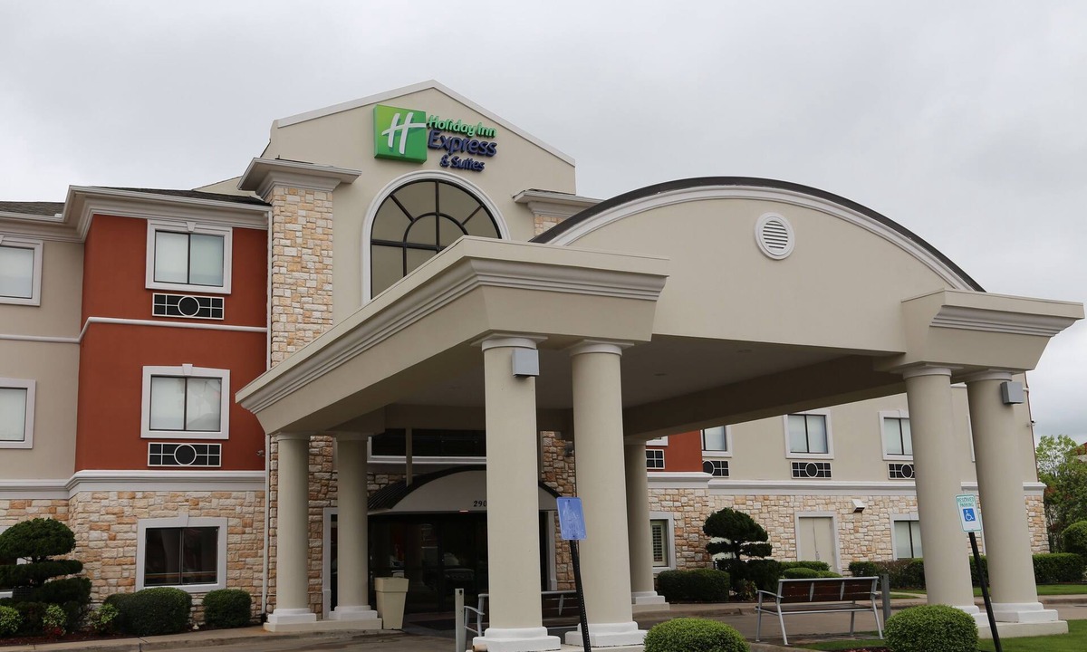 Greenville Hotel | Holiday Inn Express Hotel & Suites Greenville, an IHG Hotel