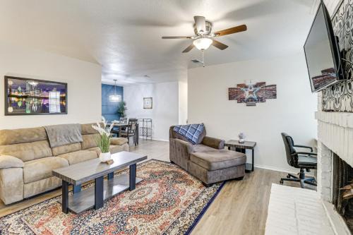 West Arlington House | Home 4 Mi to AT&T Stadium: Bring Your Pets!