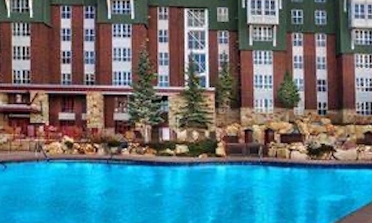 Erie Resort | Hotel Mountianside Resort, Pool-Hot Tub Ski/IN/Out