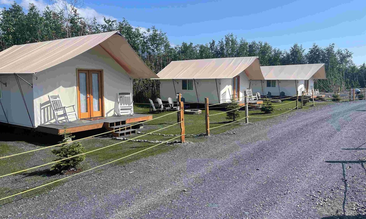 Seward Cabin | Howling Wolf Resort!