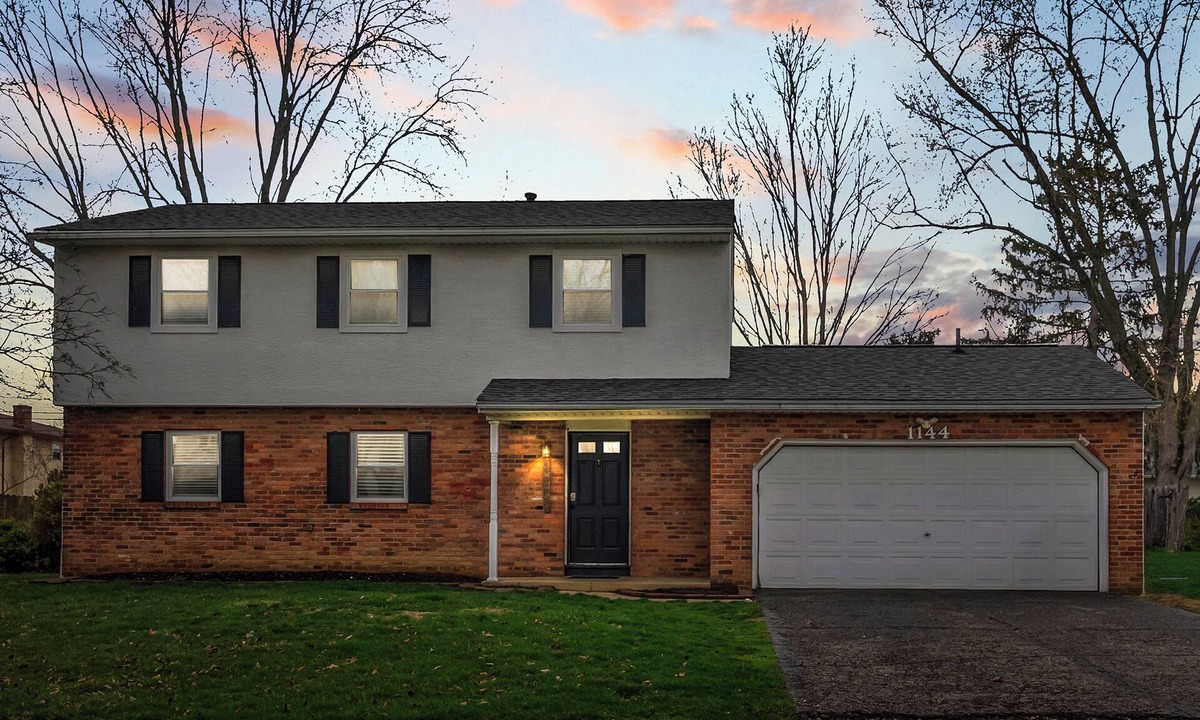 Columbus House | Huge New 4BR/2.5BA home w/big back yard and deck