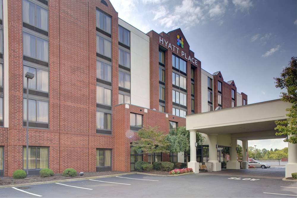 South Hills Hotel | Hyatt Place Pittsburgh Airport