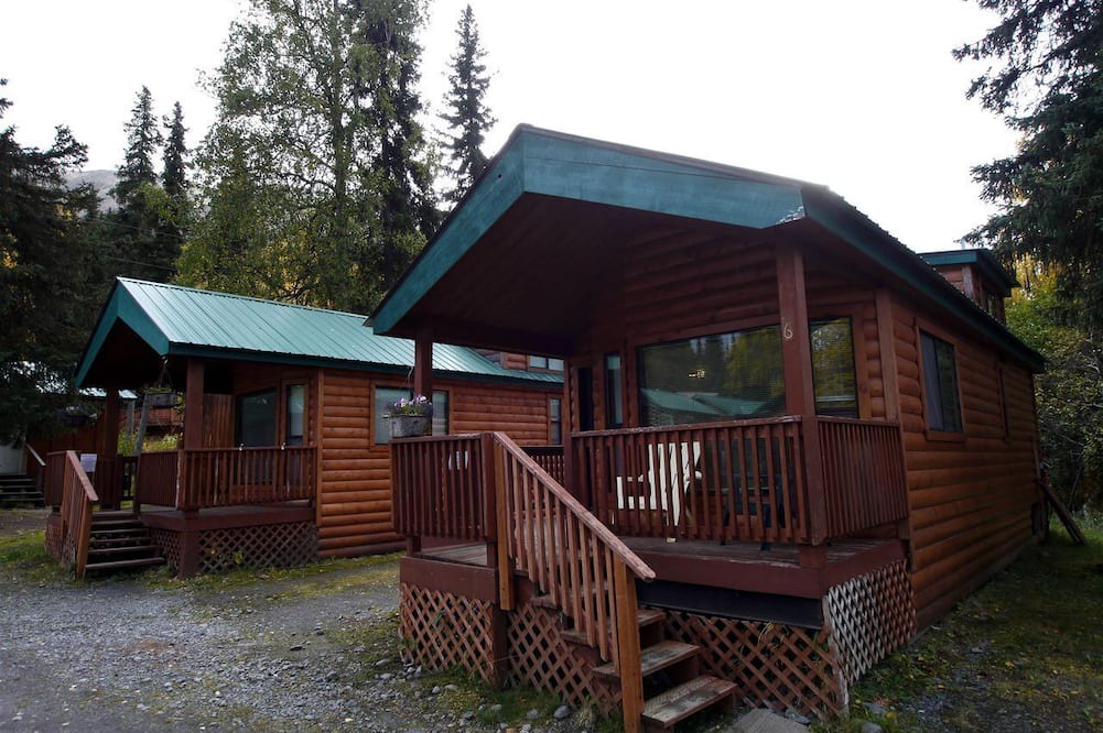 Cooper Landing Cabin | Inviting Cabin Rental with a Loft near the Russian River in Alaska