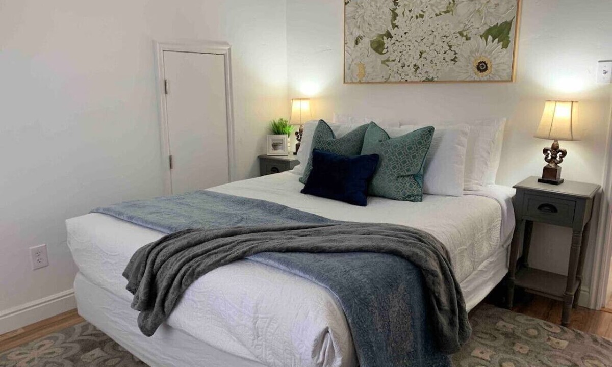 Spring City House | Jailer`s Cottage | 130-Year-Old Gem | Sleeps 12