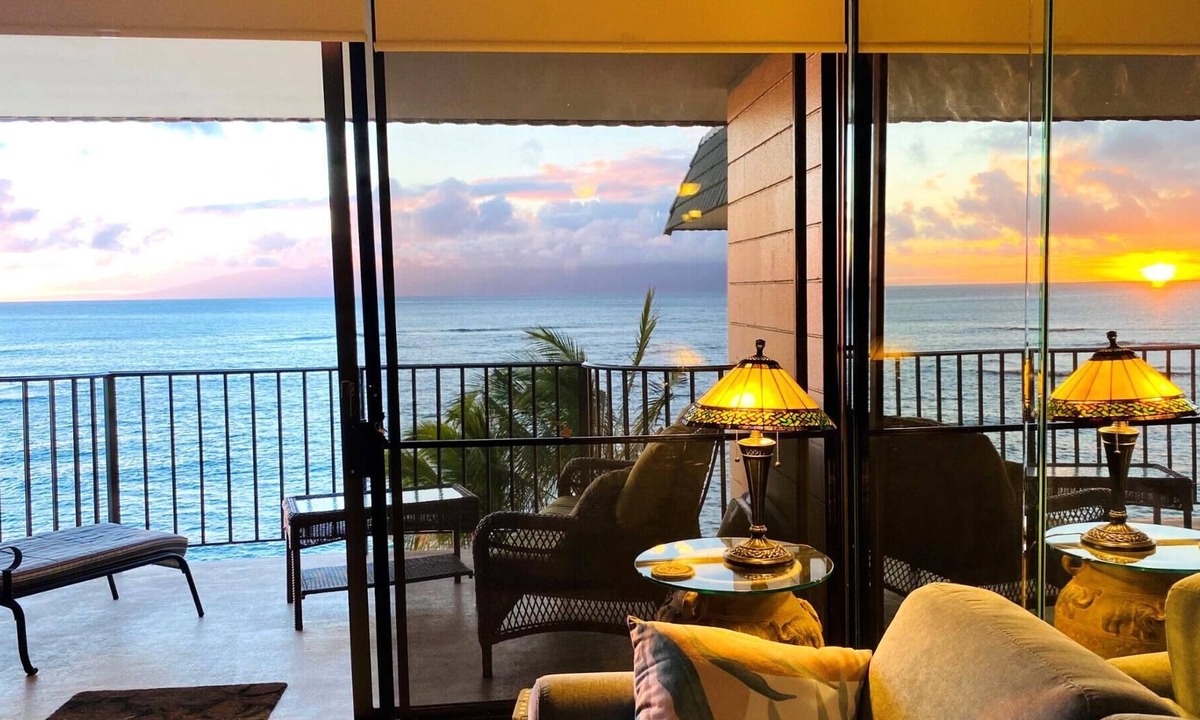 Kahana Resort | KBM Resorts: Kahana Reef KHR-408, 1 Bedroom Remodeled, Stunning Ocean Views for Miles, Whales, Turtles, Beach Front, Includes Rental Car!