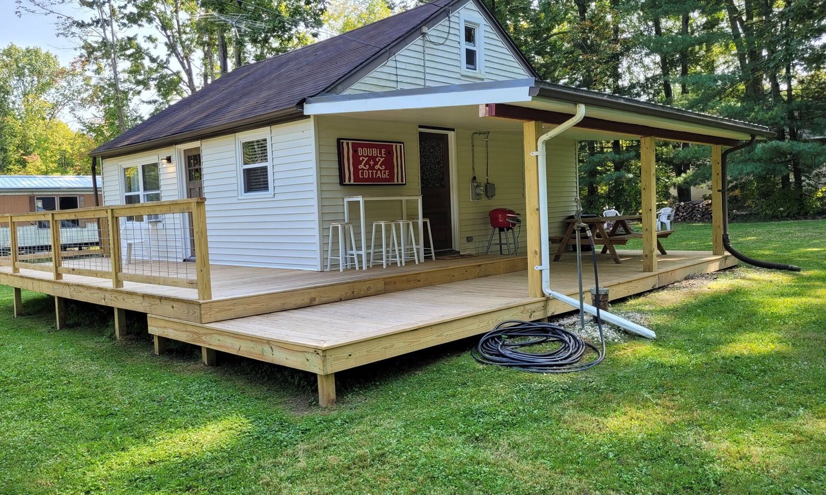 Linesville Cottage | Keepsake by the Lake - 1 bedroom cozy cottage