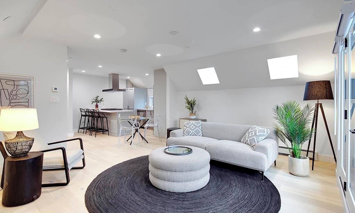 Kitsilano House | Kits Beach Flat