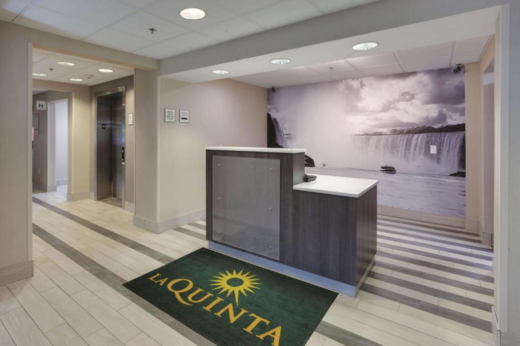 Batavia Hotel | La Quinta by Wyndham Batavia