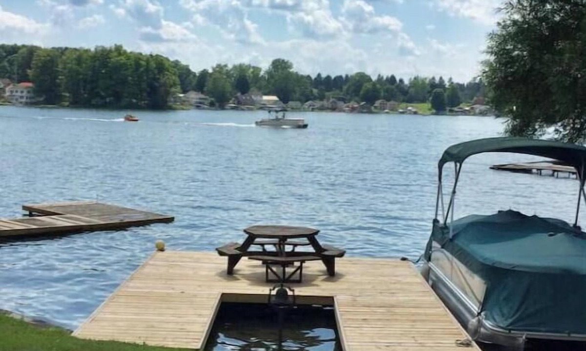 Lime Lake-Machias Cottage | Lake Front Charming 3-bedroom cottage on Lime Lake near Ellicottville