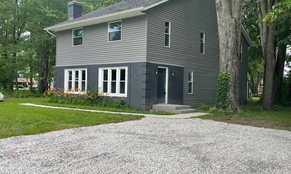 Millersport Cottage | Lake House on the Island - Located in Central OHIO