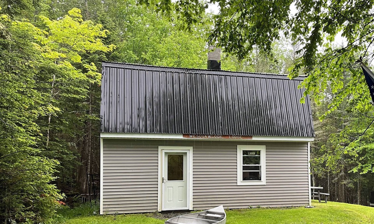 Greenville Cottage | Lake Lodge with access to ATV trails and beach on Moosehead Lake.