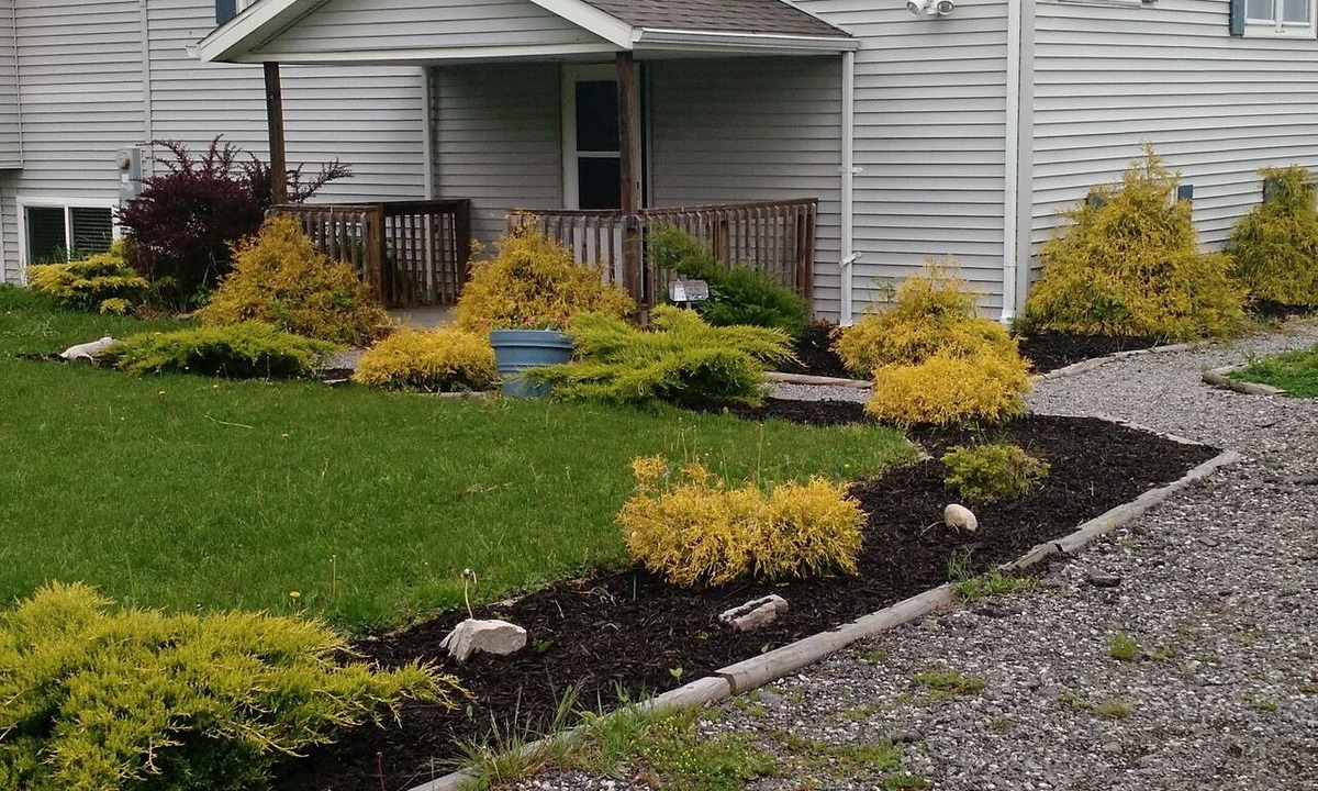 Youngstown House | Lake Ontario Vacation Property in the Greater Niagara Region