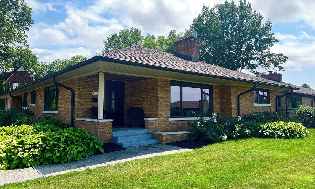 Erie House | Lake View Ranch