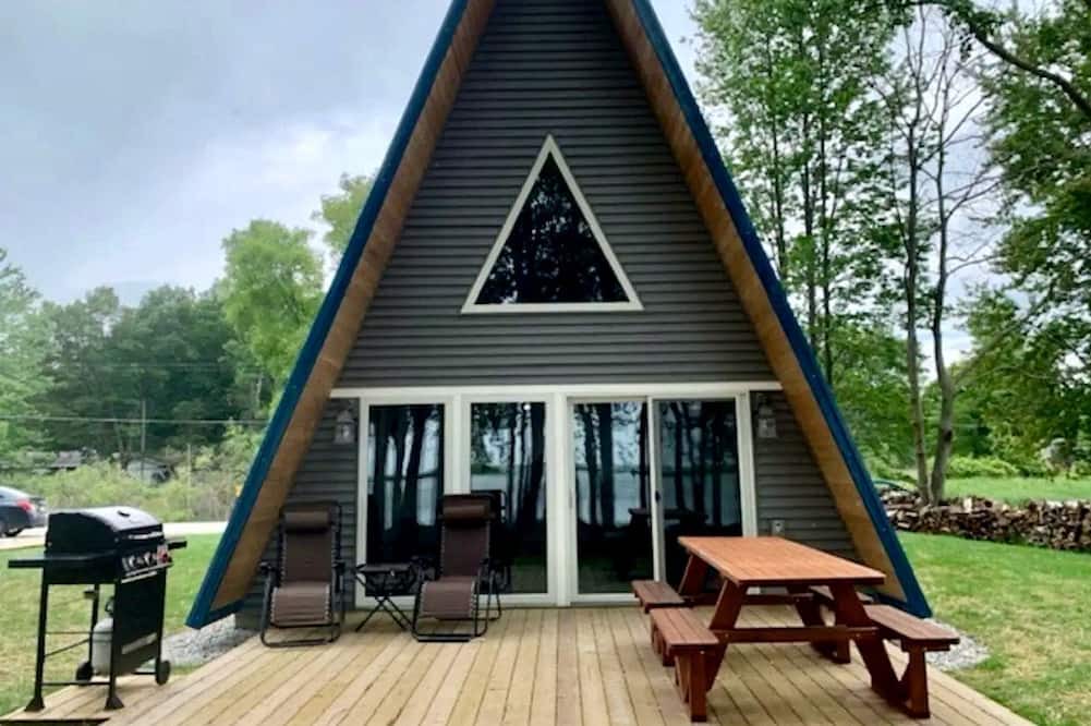 Au Gres Cabin | Lakefront A-Frame with Lofted Interior Ideal for Outdoor Activities in Michigan