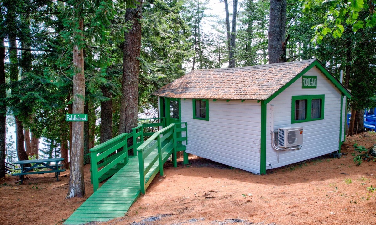 Orland Cabin | Lakefront Fiddlehead Tiny Cabin @ Getogether Stays