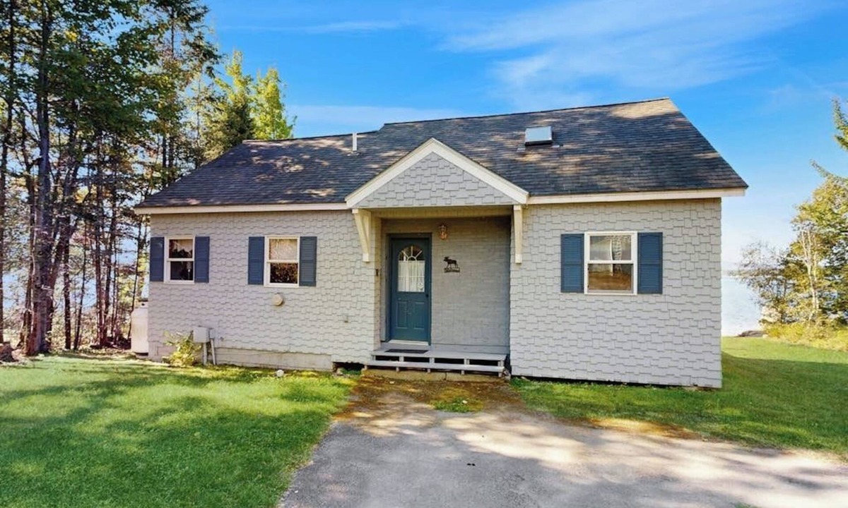 Greenville Cabin | Lakefront home with private dock, mooring, pebble beach, grill, & firepit
