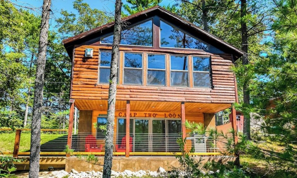 Oxford Cabin | Lakefront home with lovely lake views - one mile from the casino