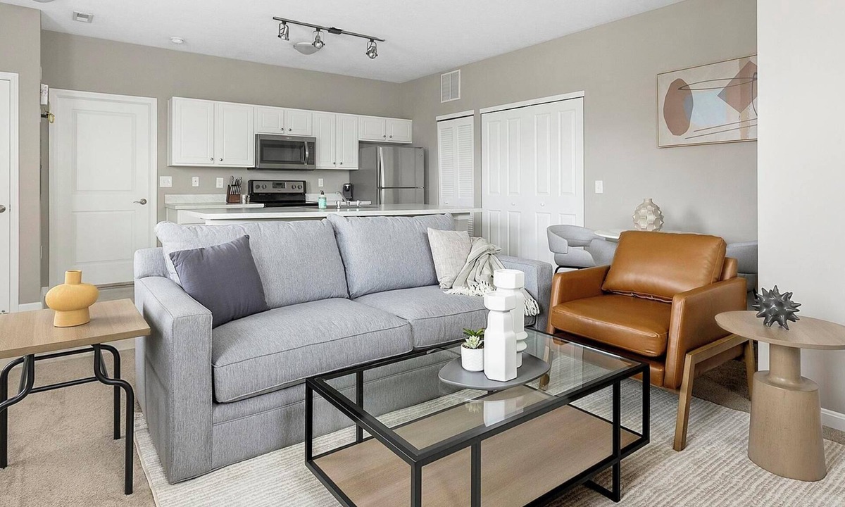 Canal Winchester Apartment | Landing | Chic 1BD, Clubhouse, Pool