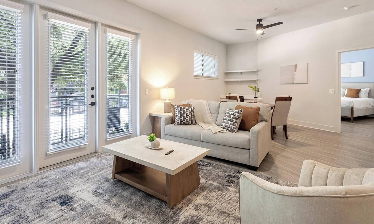 Dallas Design District Apartment | Landing | Chic 2BD, Courtyard, Gym