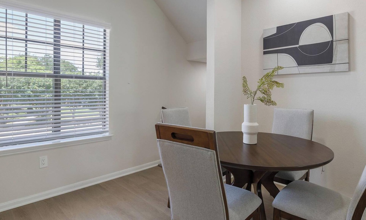 Garland Apartment | Landing | Incredible 2BD, Gym