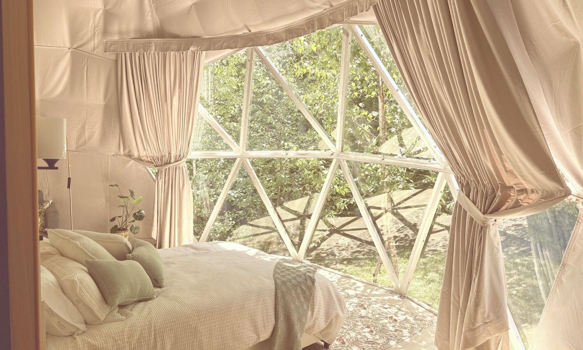 Maynooth Cabin | Large Glamping Geodesic Dome just minutes from Algonquin Park East Gate.