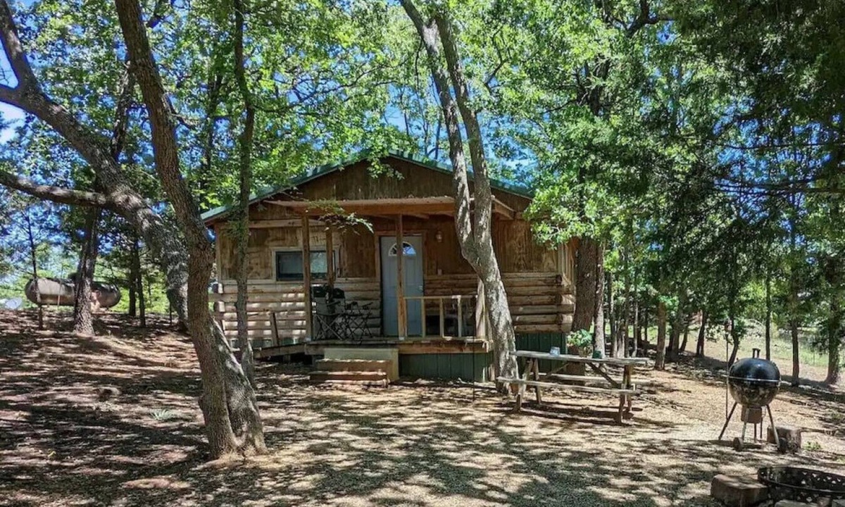 Sulphur Cabin | Little Woods - Cabin Tucked in the Woods